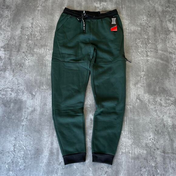 Brand New Tapout Forest Green Technical Jogger Sweatpants - Picture 1 of 4